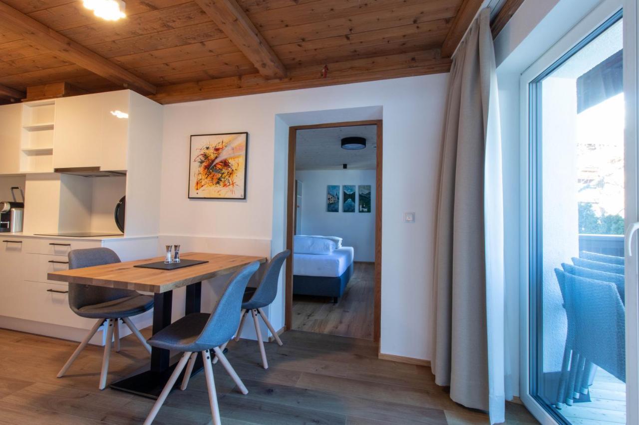 Wally Berg-Appartements Zams Exterior foto