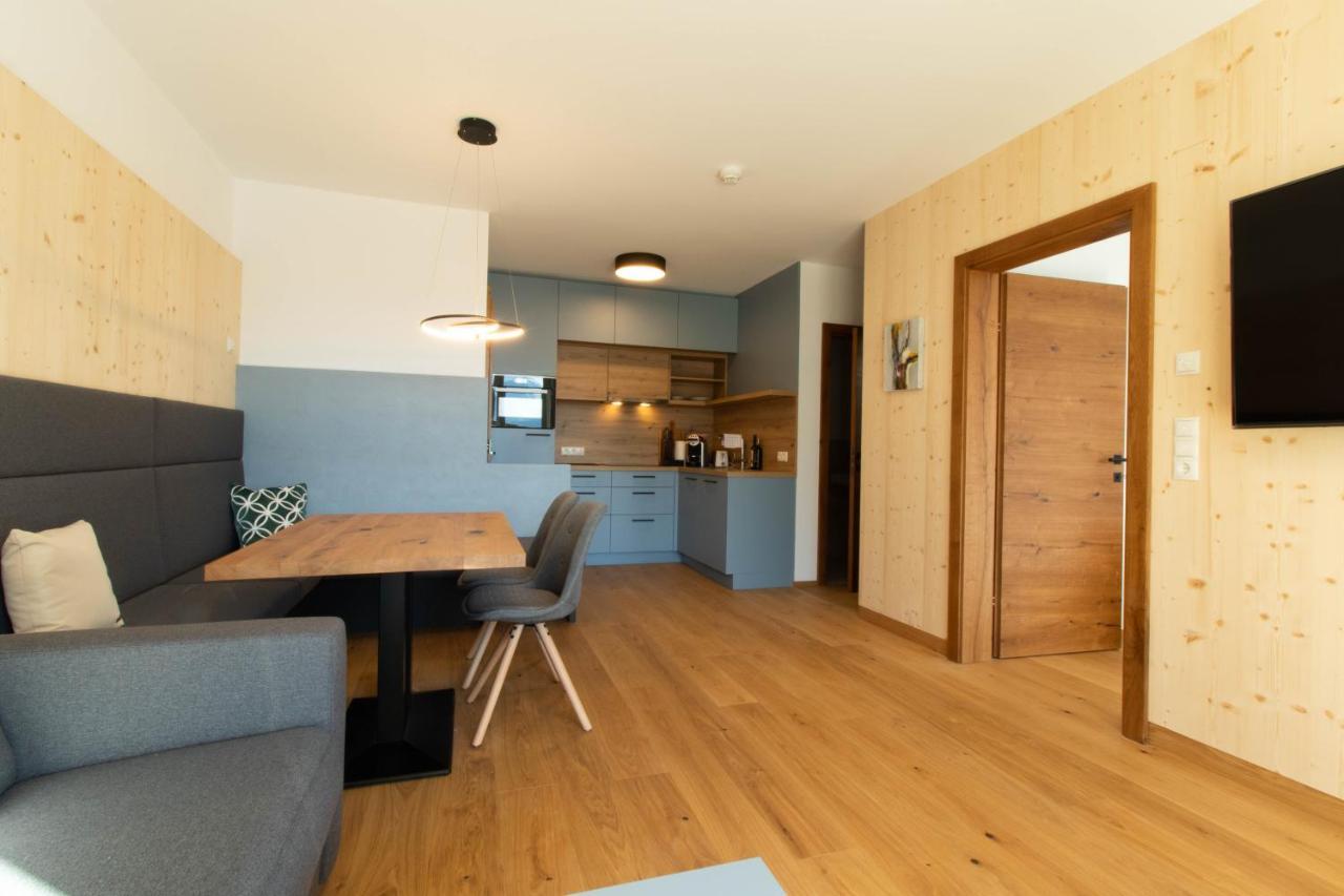 Wally Berg-Appartements Zams Exterior foto